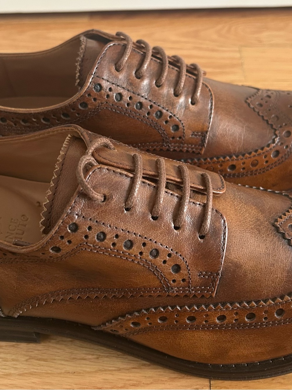 NEW: Vince Camuto Men’s Brown Leather Wingtip Brogue Lace-Up Oxford US 8.5